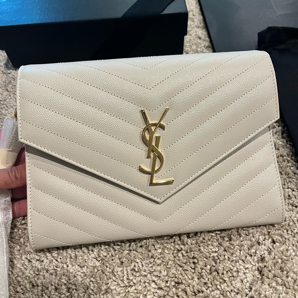 YSL CASSANDRE MATELASSÉ FLAP POUCH IN QUILTED GRAIN DE POUDRE EMBOSSED LEATHER